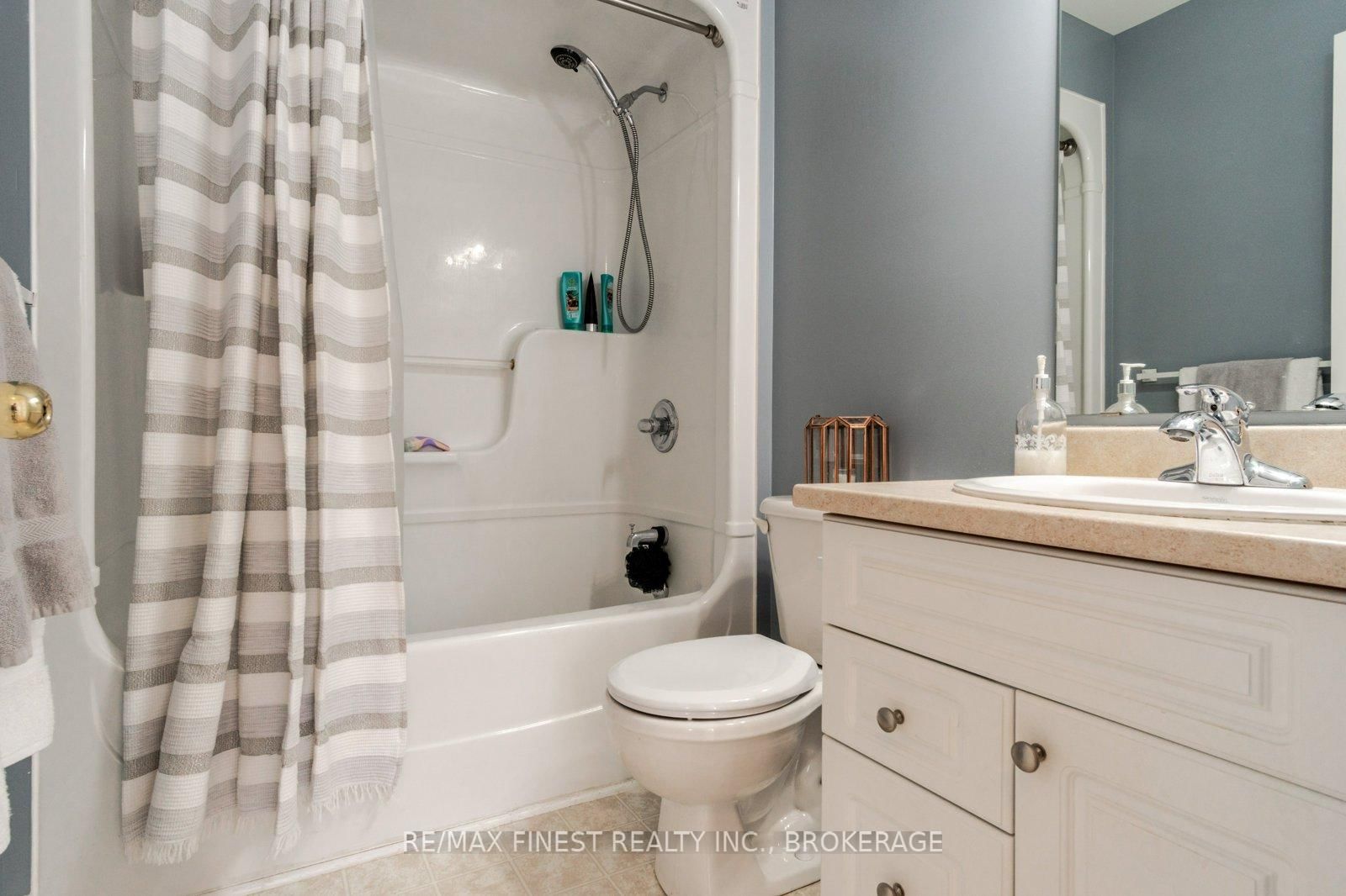 116 FIRESIDE Court • Kingston, ON photo 15