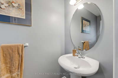 116 FIRESIDE Court • Kingston, ON photo 5
