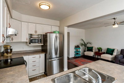 116 FIRESIDE Court • Kingston, ON photo 9