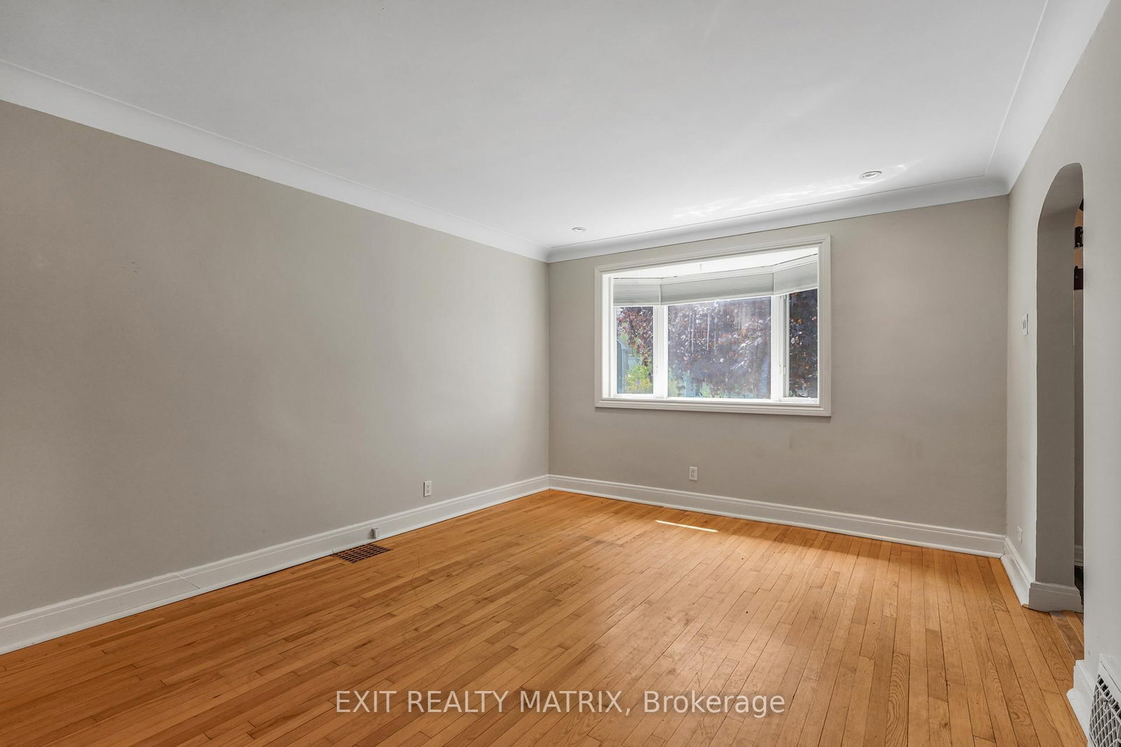 261 Montfort Street • Ottawa, ON photo 6