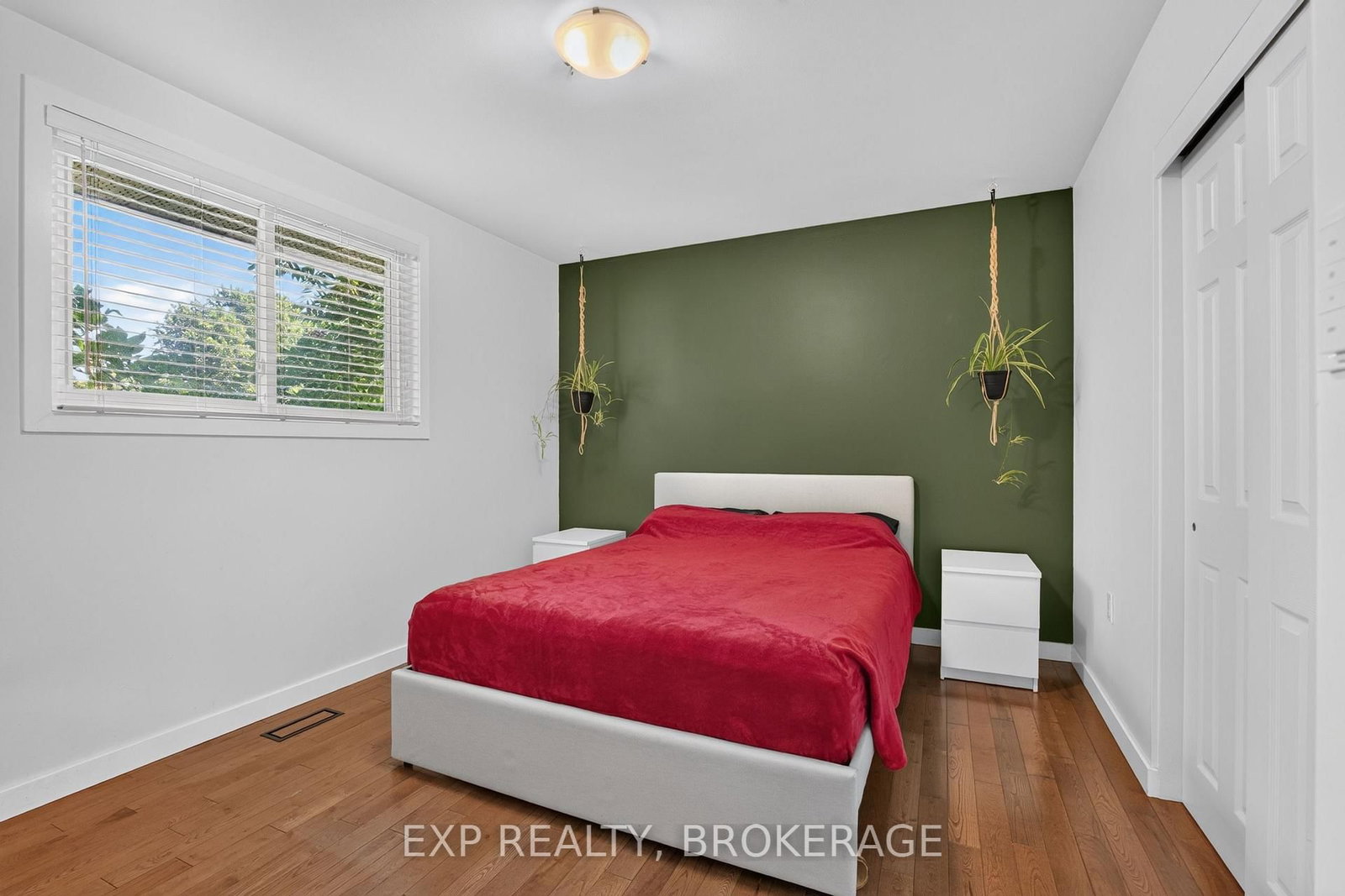 659 SUSSEX Boulevard • Kingston, ON photo 13