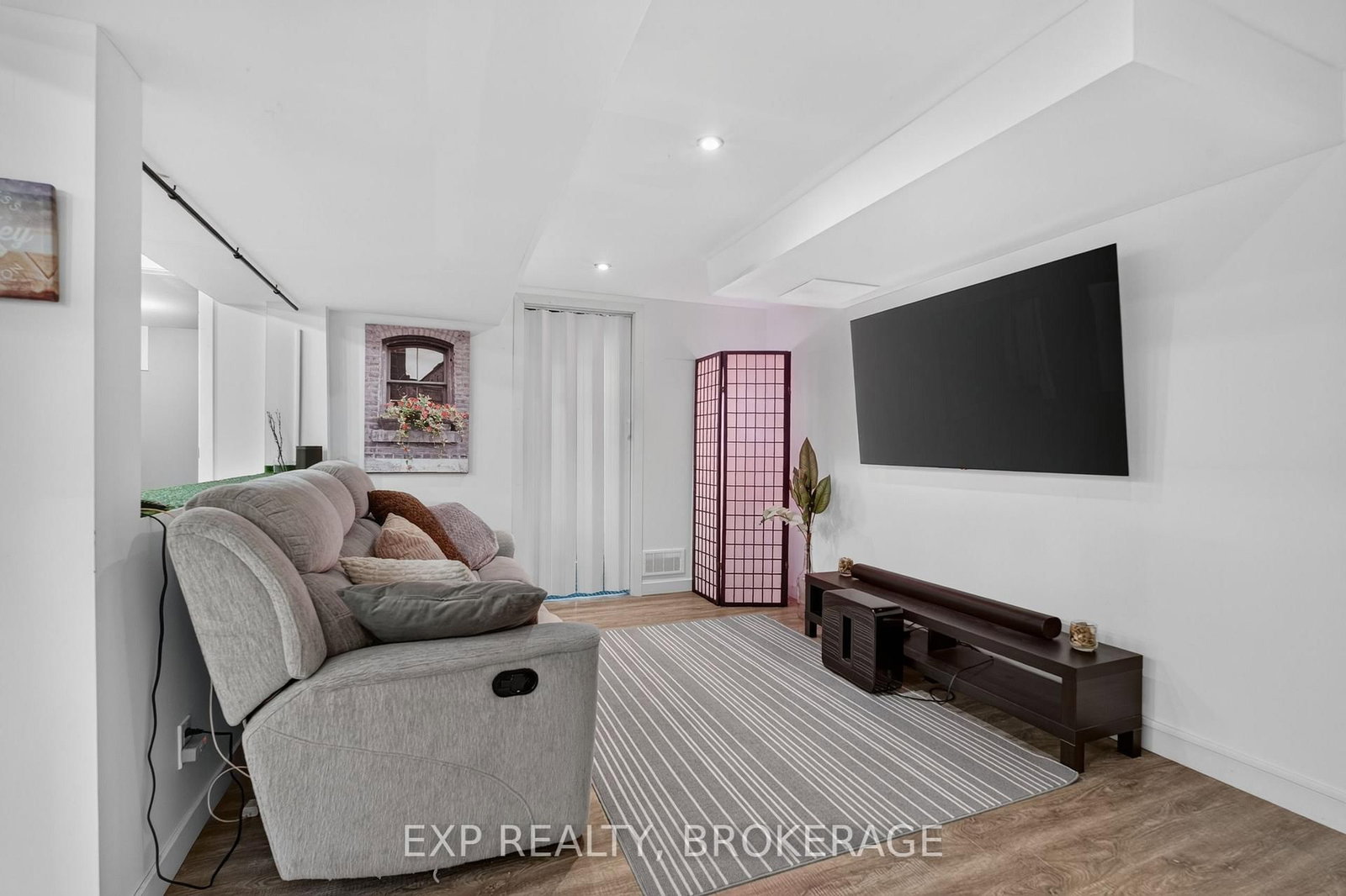 659 SUSSEX Boulevard • Kingston, ON photo 19