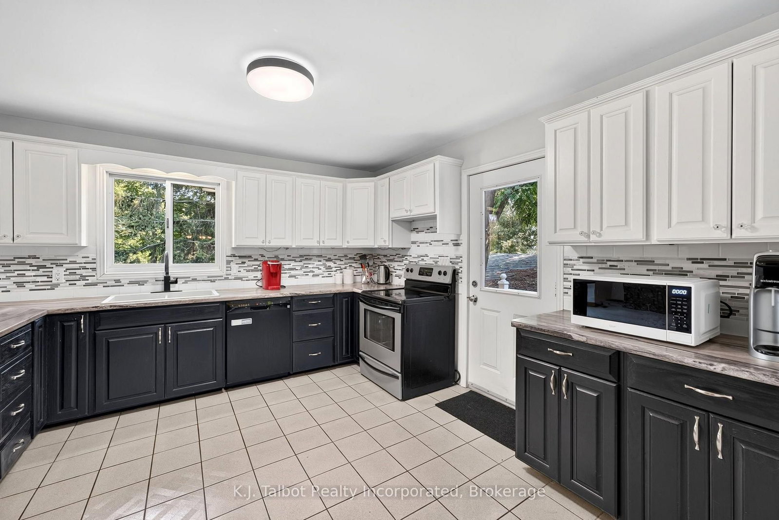 4 John Avenue • Bluewater, ON photo 13