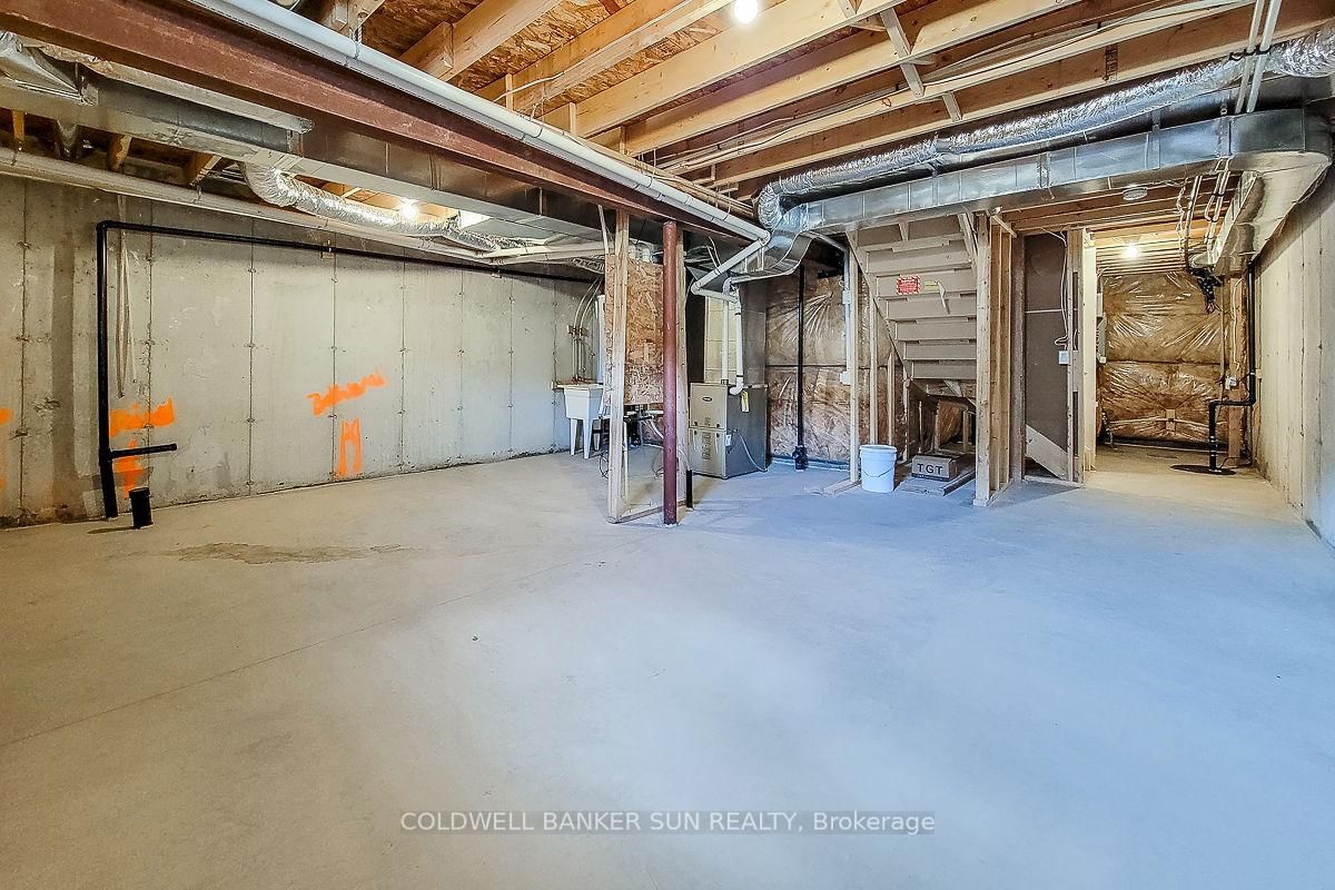82 Pinot Crescent • Hamilton, ON photo 24