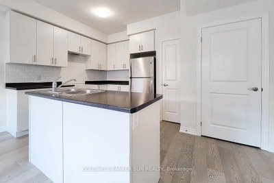 82 Pinot Crescent • Hamilton, ON photo 8