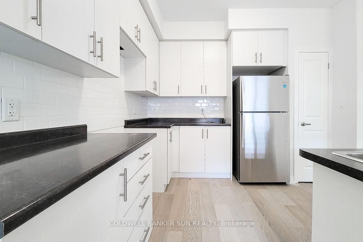 82 Pinot Crescent • Hamilton, ON photo 9