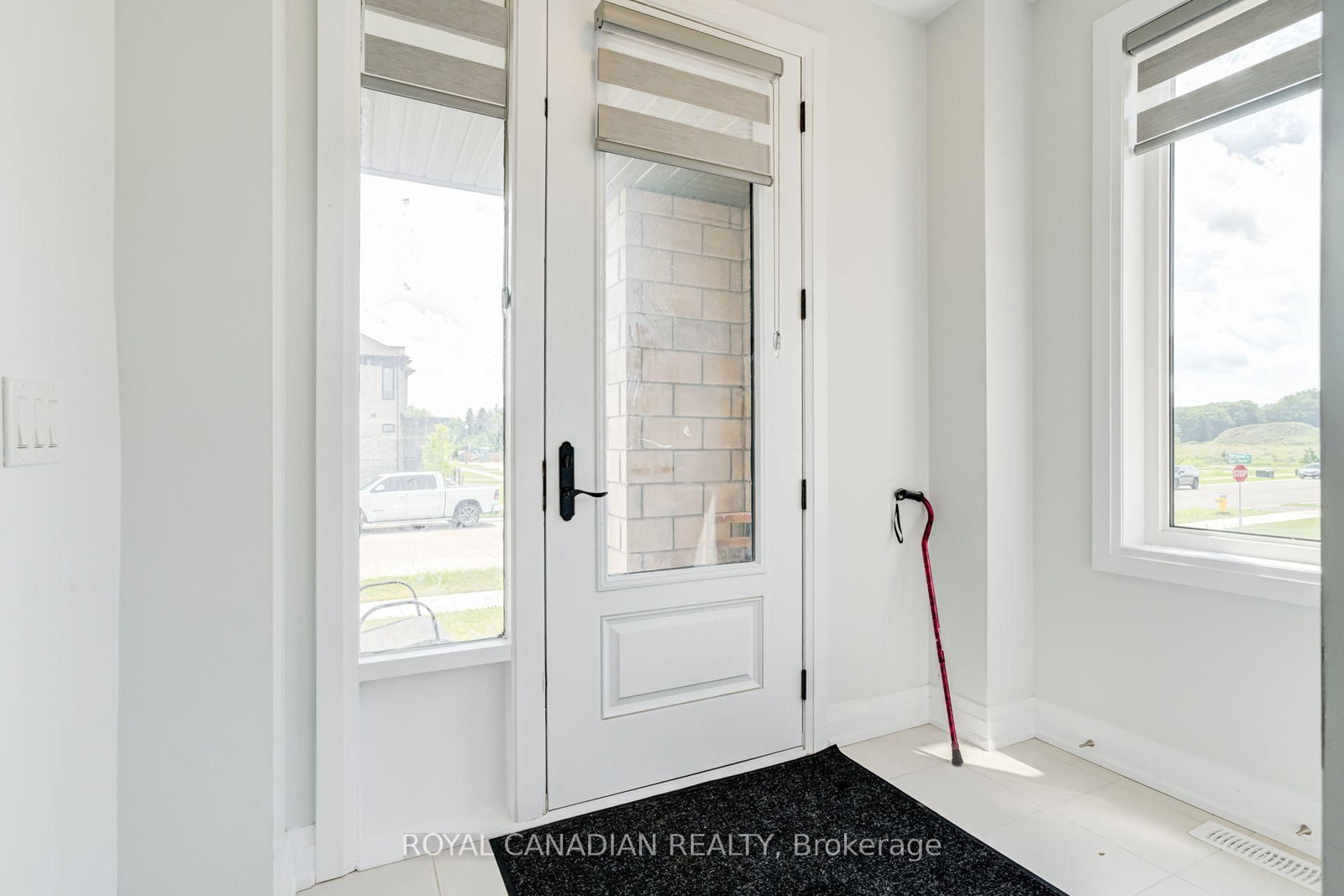 1439 Upper Thames Drive • Woodstock, ON photo 12