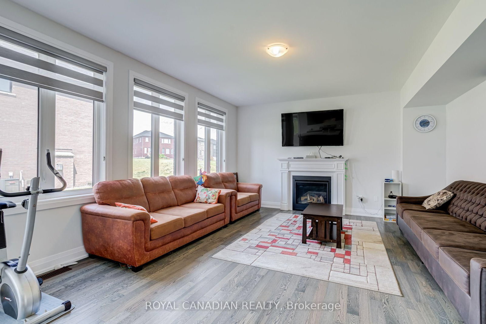 1439 Upper Thames Drive • Woodstock, ON photo 20