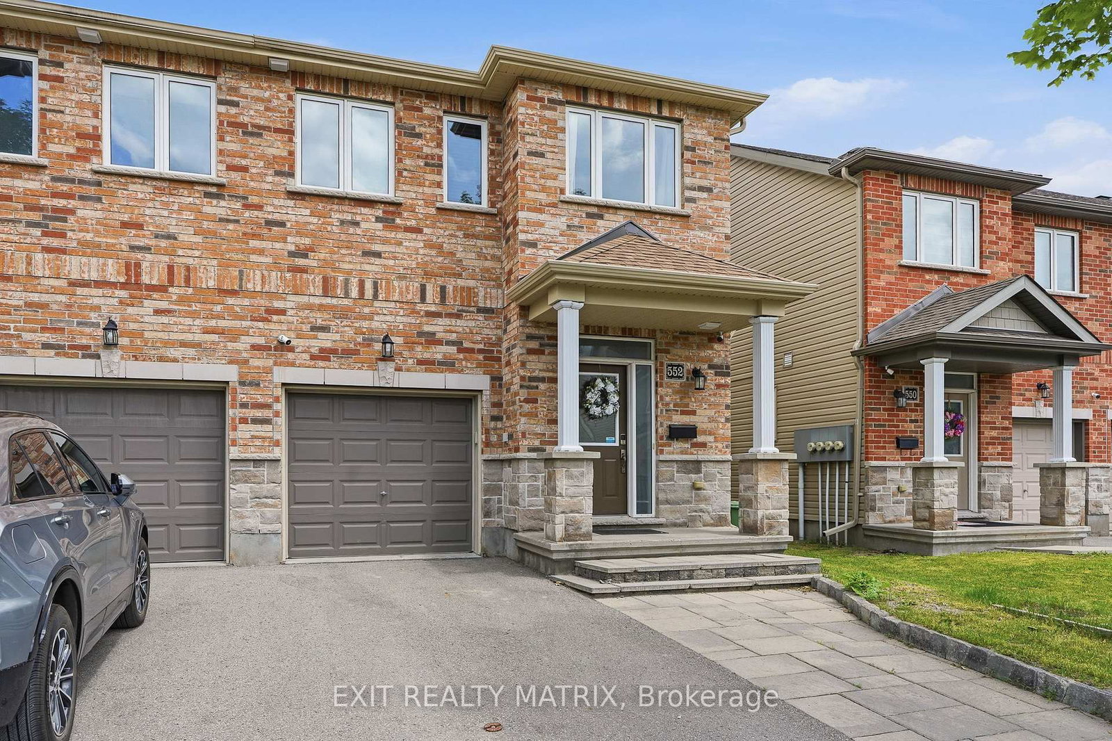 552 Via Mattino Way • Nepean, ON photo 2