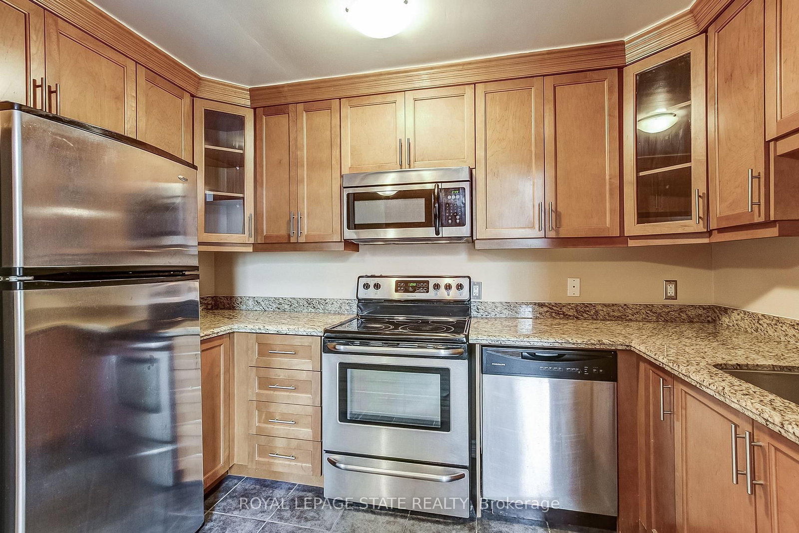 80 King William Street • #214 • Hamilton, ON photo 11