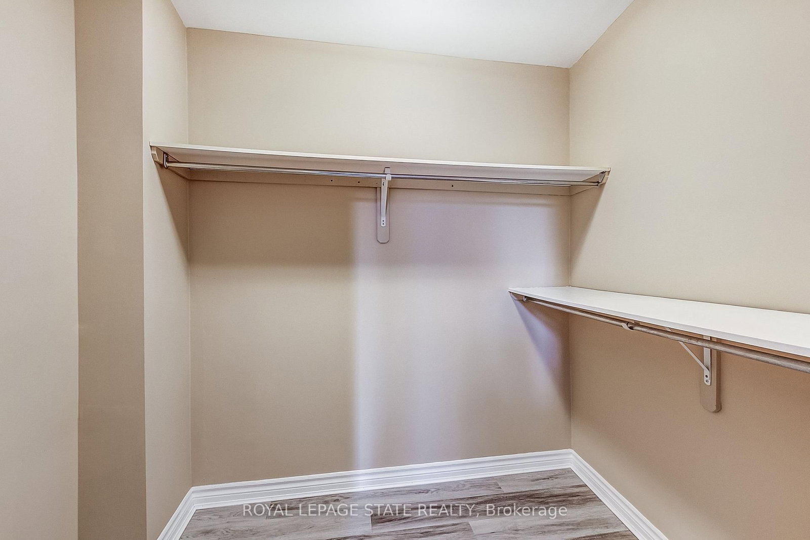 80 King William Street • #214 • Hamilton, ON photo 16