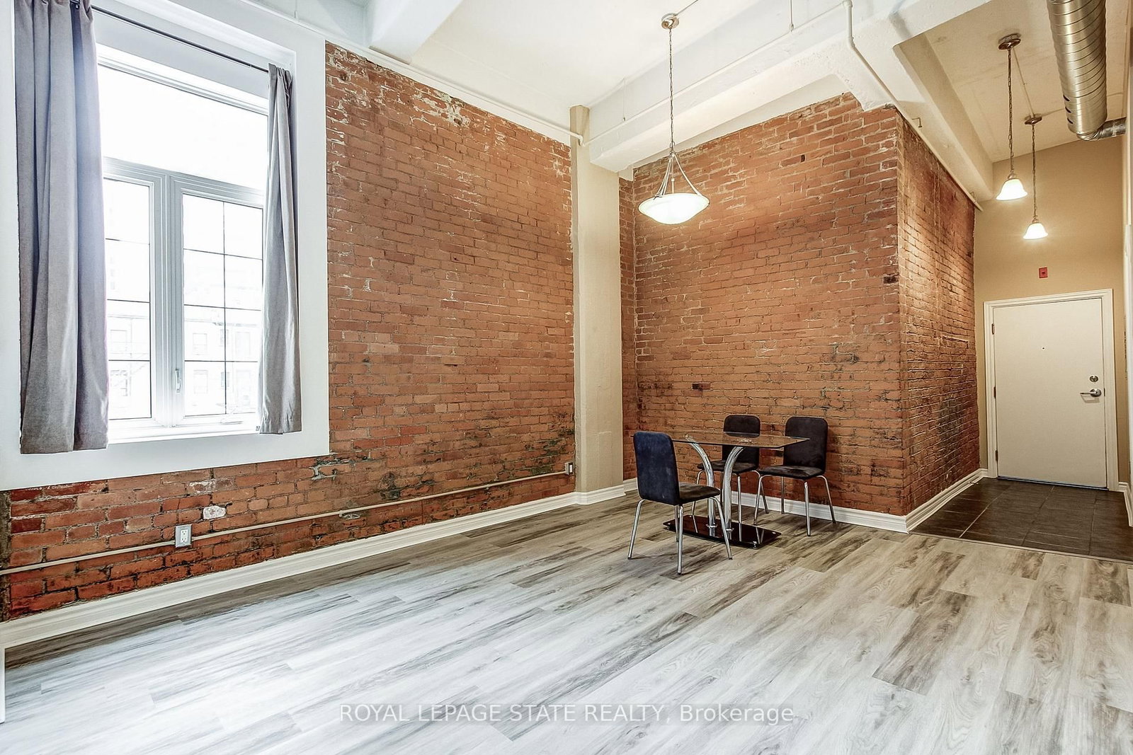 80 King William Street • #214 • Hamilton, ON photo 9