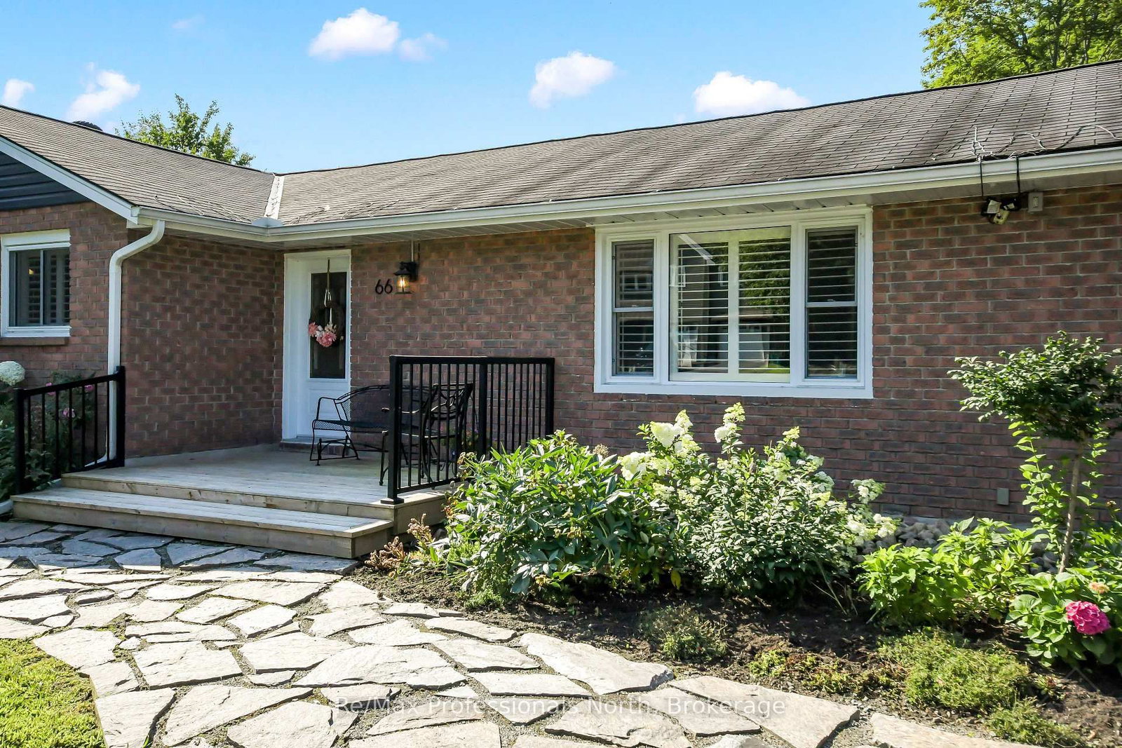 66 Westvale Drive • Bracebridge, ON photo 4