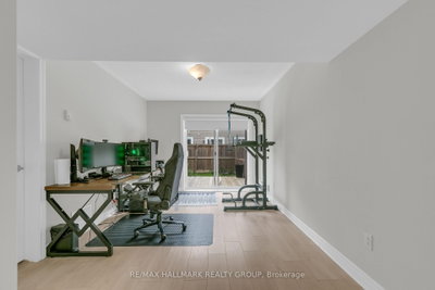 167 Gelderland Private • Ottawa, ON photo 2