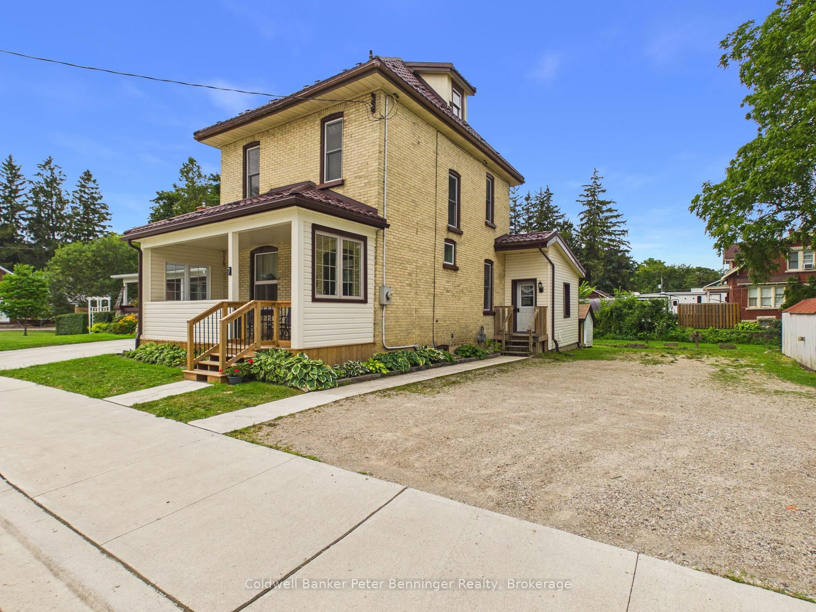 7 Yonge Street S • Brockton, ON photo 1