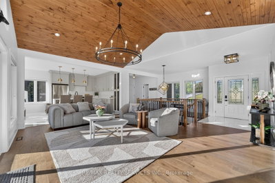 2667 Mary Nichols Road • Selwyn, ON photo 6