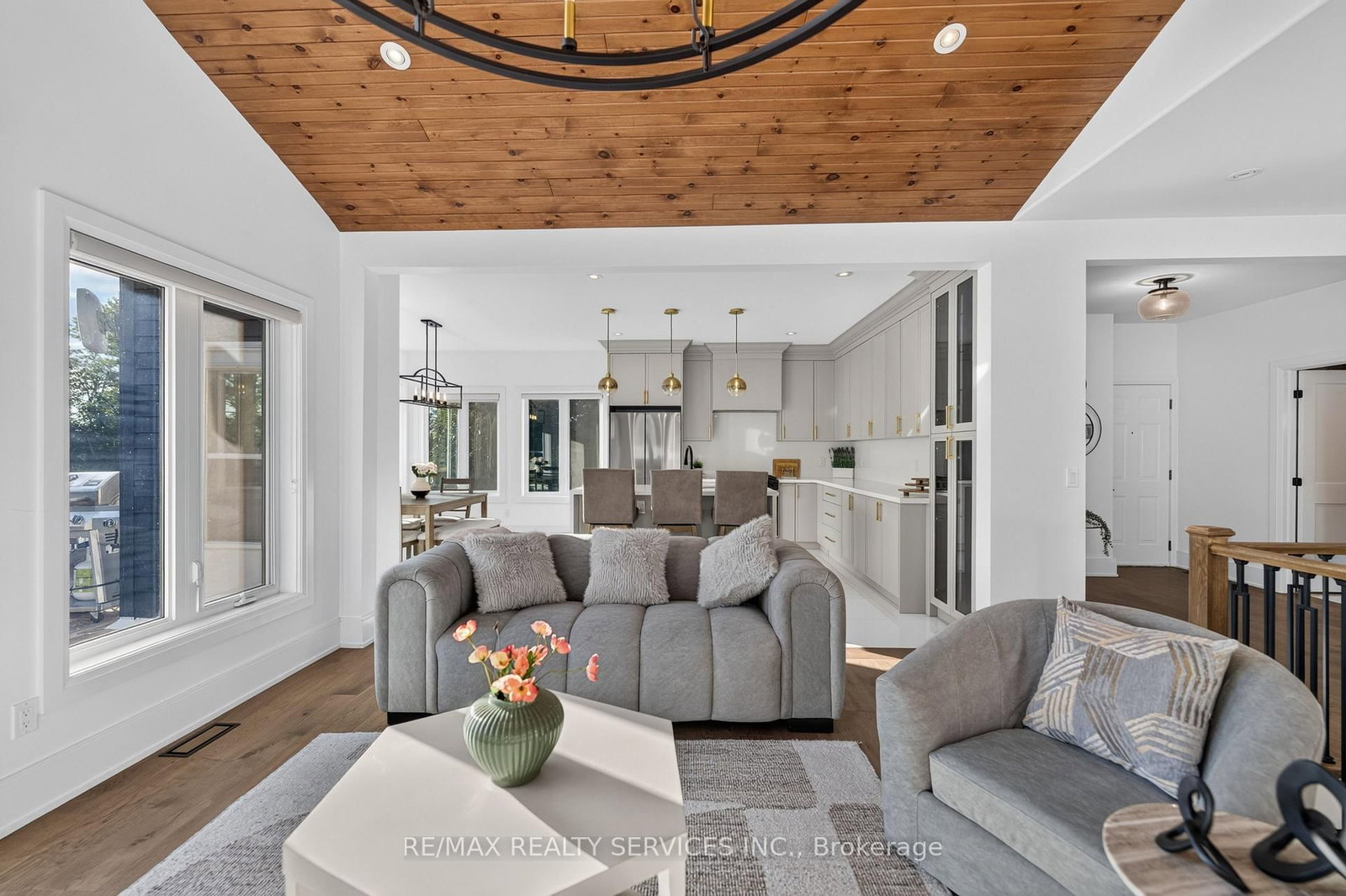 2667 Mary Nichols Road • Selwyn, ON photo 8