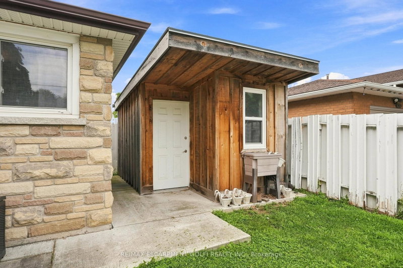 377 Carson Hamilton,ON L8T 4T8 — Photo 42