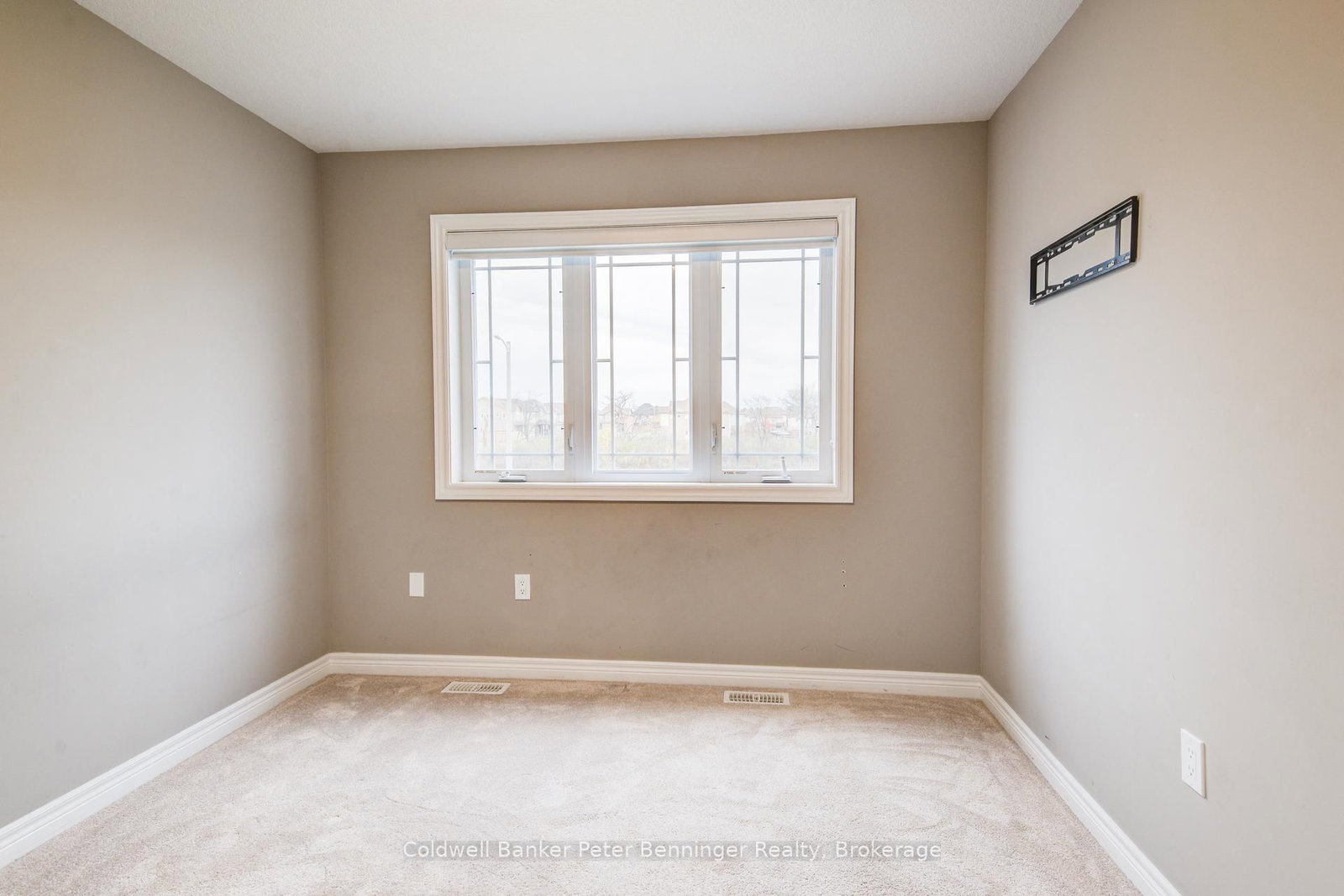 77 John Brabson Crescent • Guelph, ON photo 32