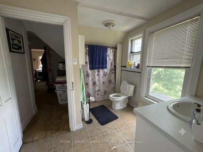 422 MCCLUNG Road • Haldimand, ON photo 7