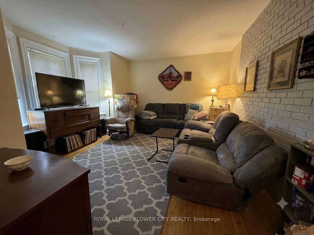 422 MCCLUNG Road • Haldimand, ON photo 9