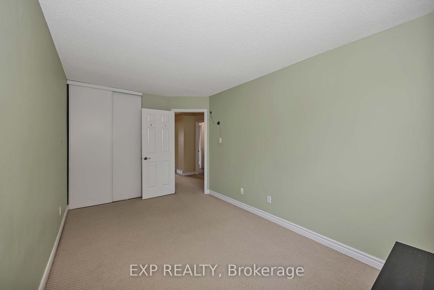 38 Sundback Lane • Kanata, ON photo 16