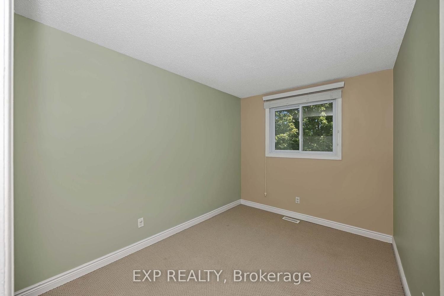 38 Sundback Lane • Kanata, ON photo 18