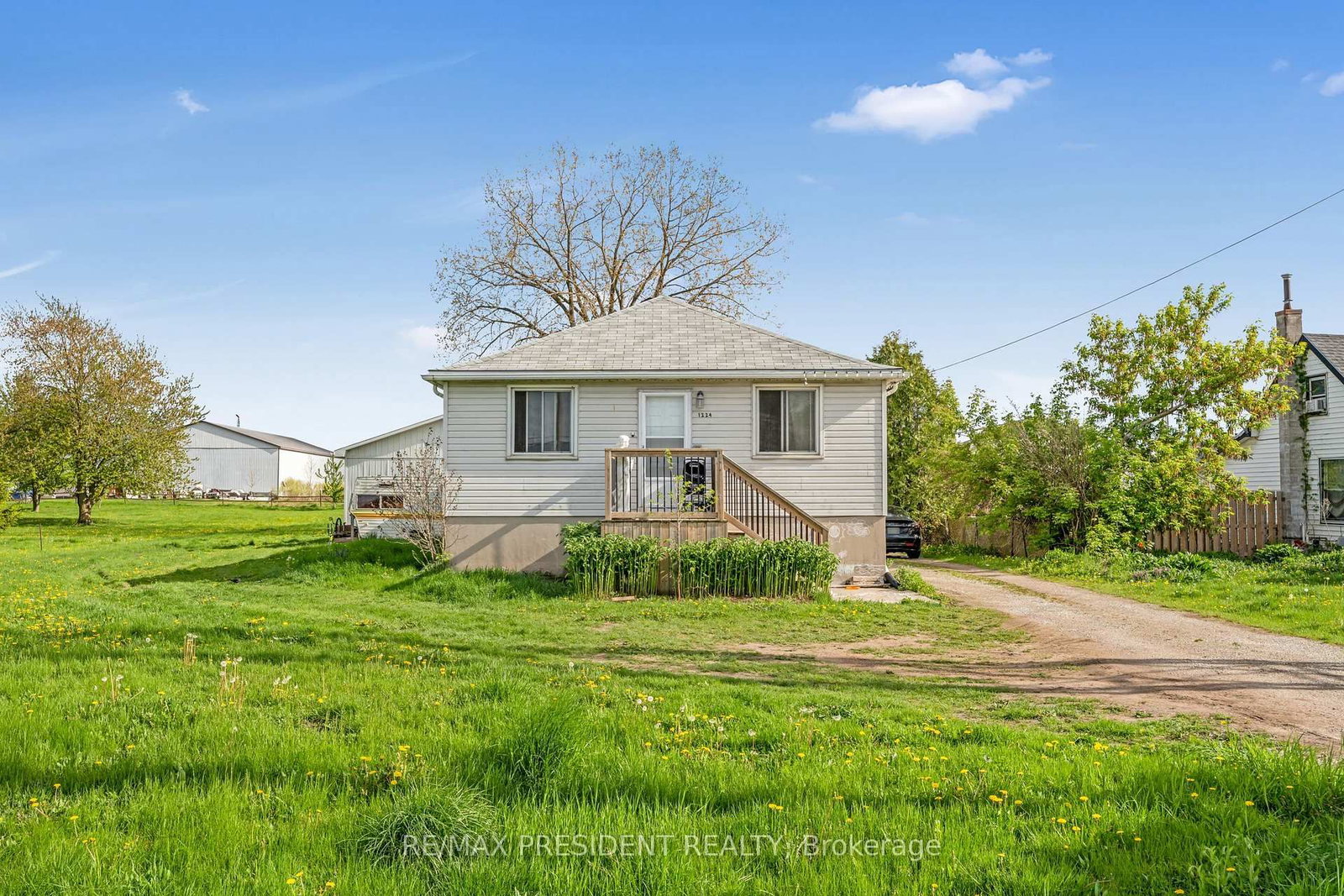 1224 Parkinson Road • Woodstock, ON photo 1