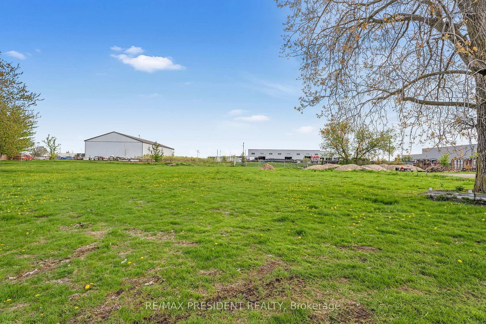 1224 Parkinson Road • Woodstock, ON photo 8