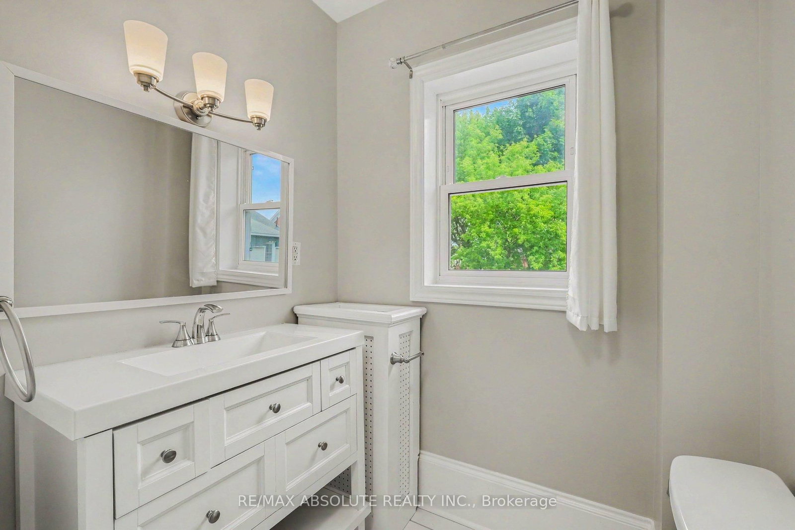 16 Glen Avenue • Smiths Falls, ON photo 32