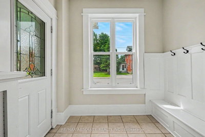 16 Glen Avenue • Smiths Falls, ON photo 5