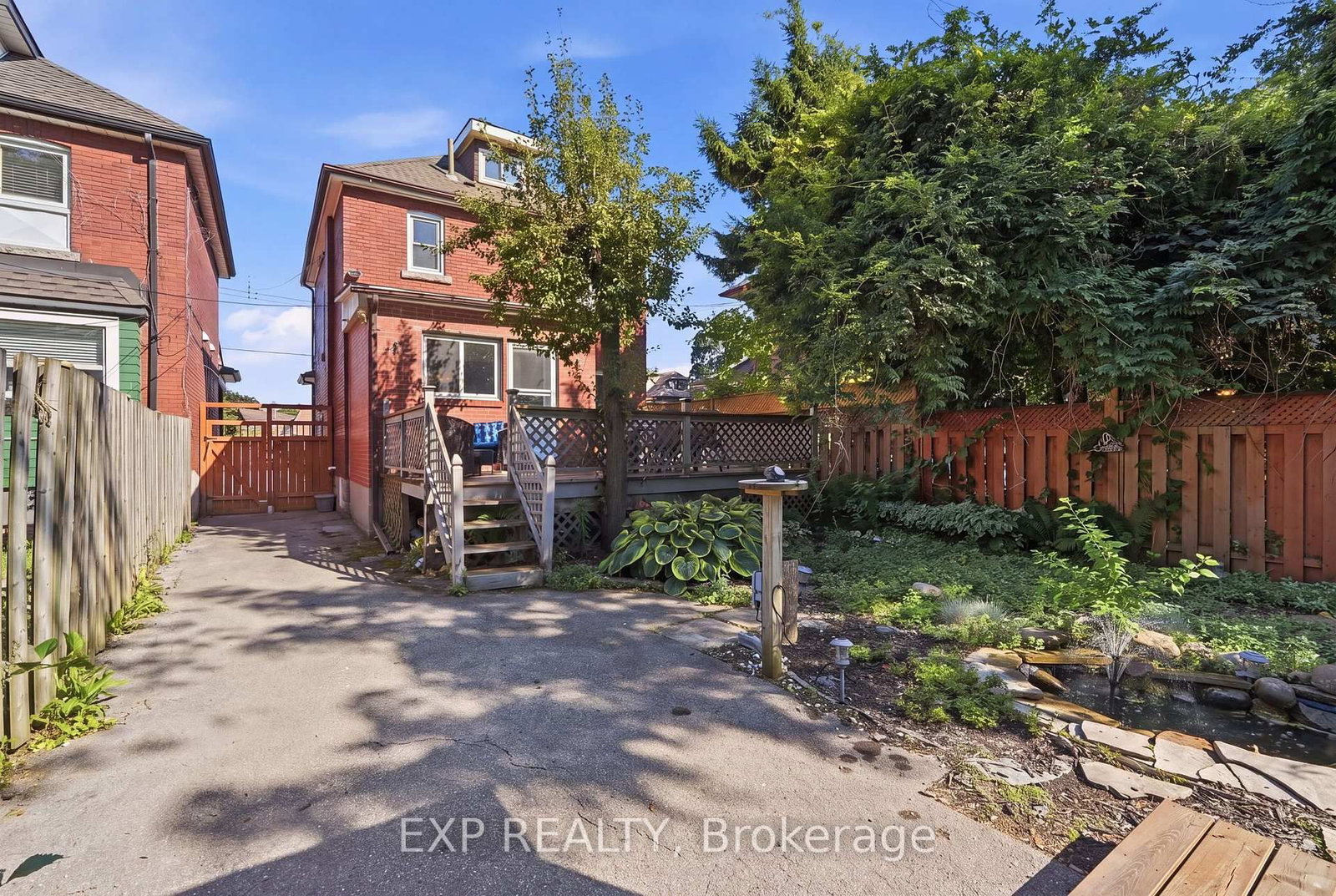 146 Ottawa Street S • Hamilton, ON photo 30
