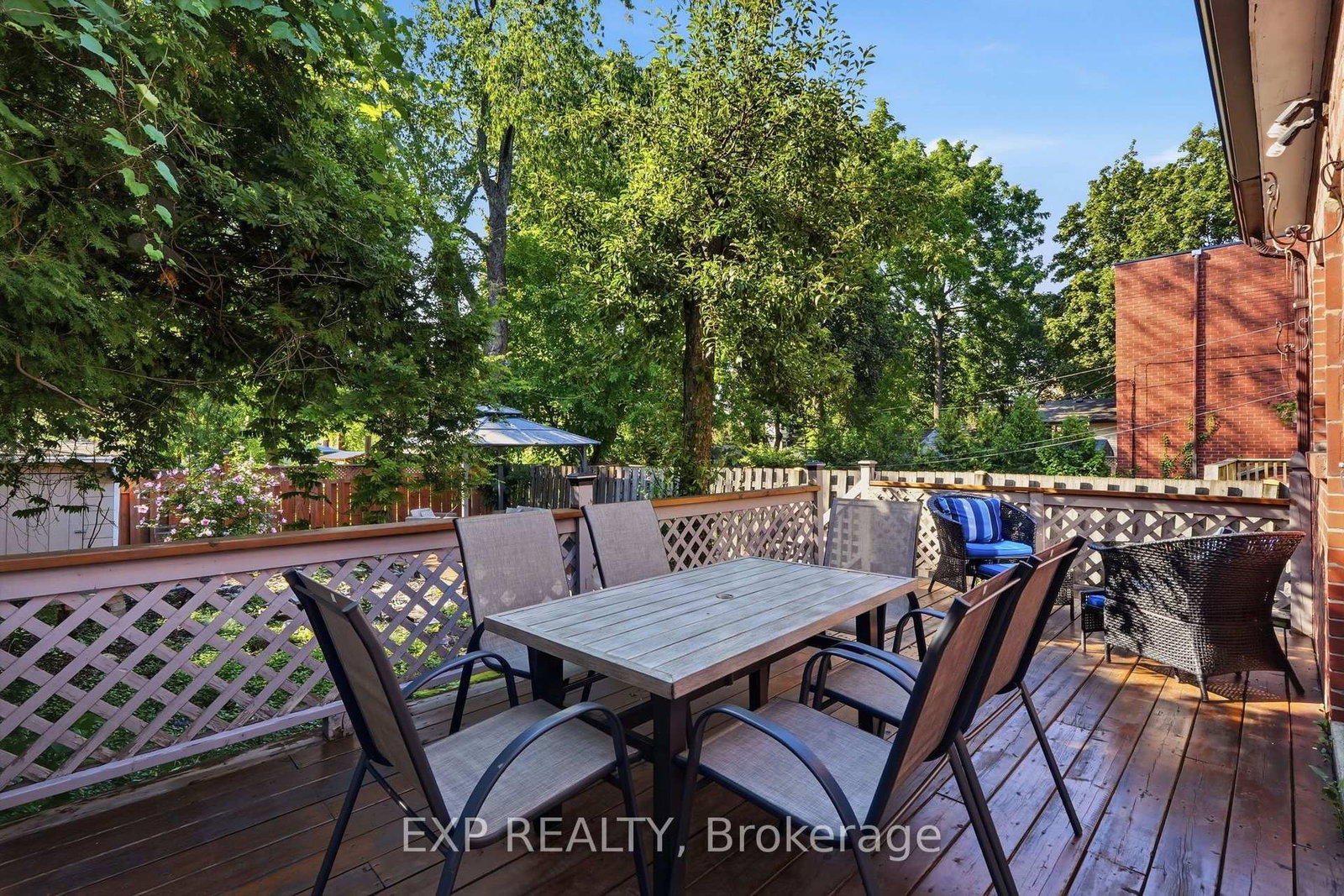 146 Ottawa Street S • Hamilton, ON photo 31