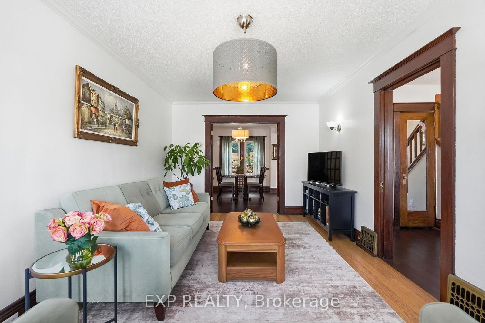 146 Ottawa Street S • Hamilton, ON photo 8