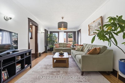 146 Ottawa Street S • Hamilton, ON photo 9