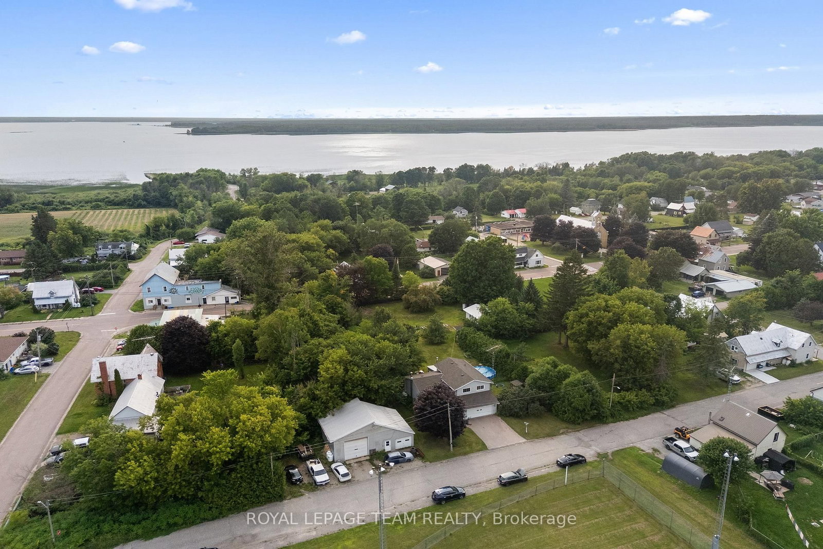 Listing Image 3