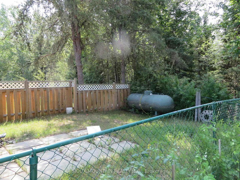 55 Lakeview Crescent