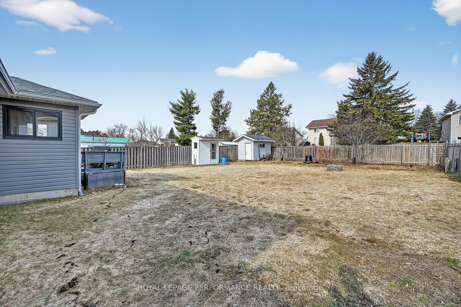 107 Lorne Street • Smiths Falls, ON photo 40