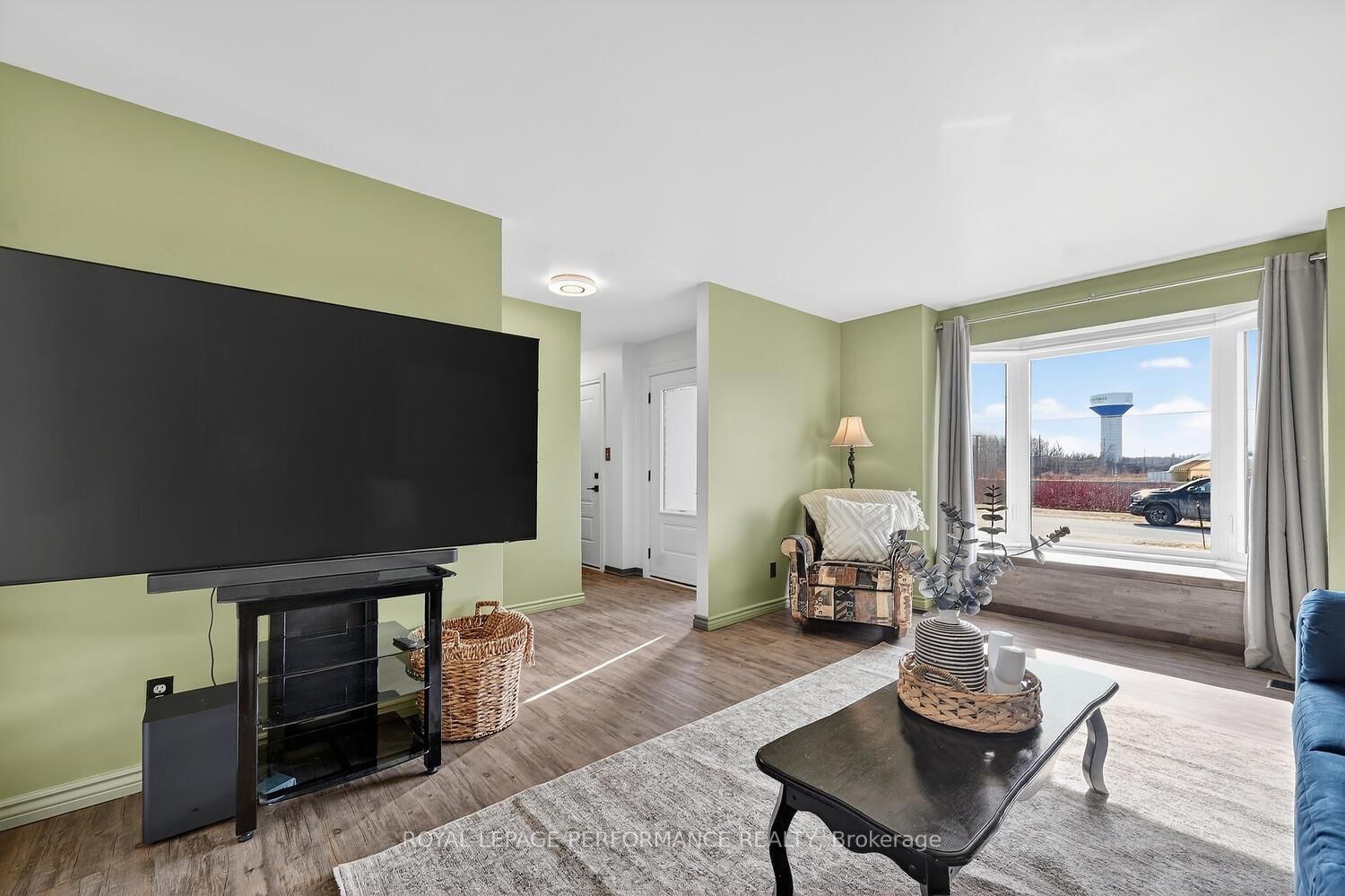 107 Lorne Street • Smiths Falls, ON photo 10