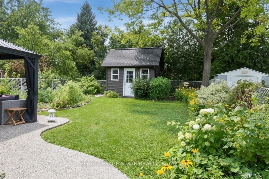 374 Brigadoon Drive • Hamilton, ON photo 18