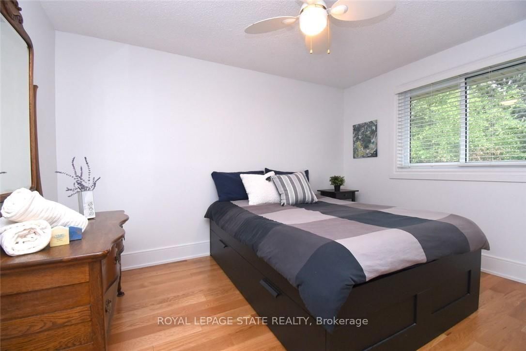 374 Brigadoon Drive • Hamilton, ON photo 25
