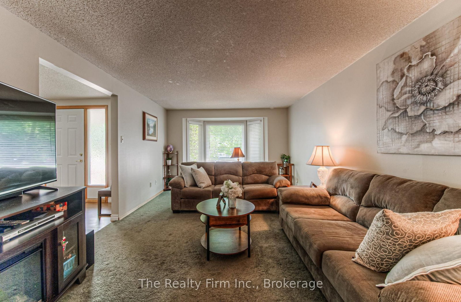 82 Roseneath Crescent • Kitchener, ON photo 4
