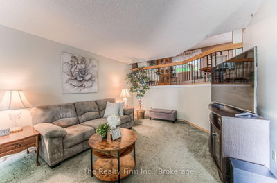 82 Roseneath Crescent • Kitchener, ON photo 5