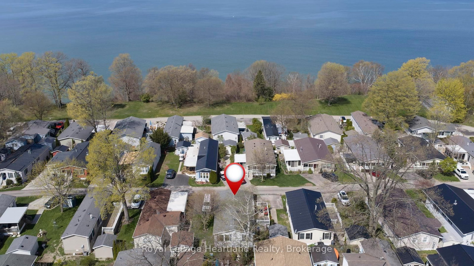 12 CHEROKEE Lane • Ashfield-Colborne-Wawanosh, ON photo 5