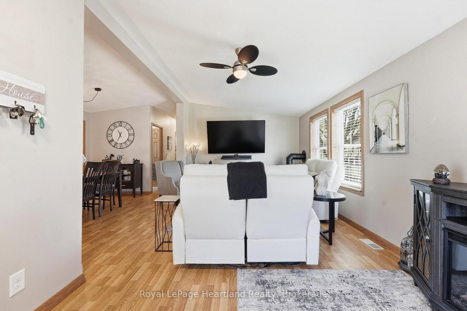 12 CHEROKEE Lane • Ashfield-Colborne-Wawanosh, ON photo 9