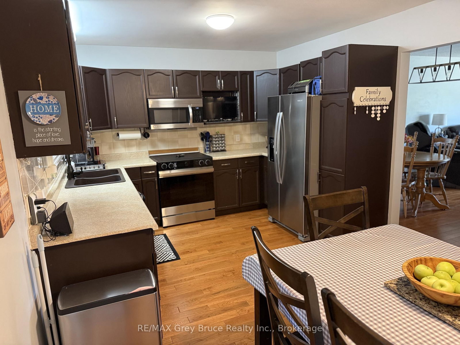 17 Armstrong Crescent • Grey Highlands, ON photo 12