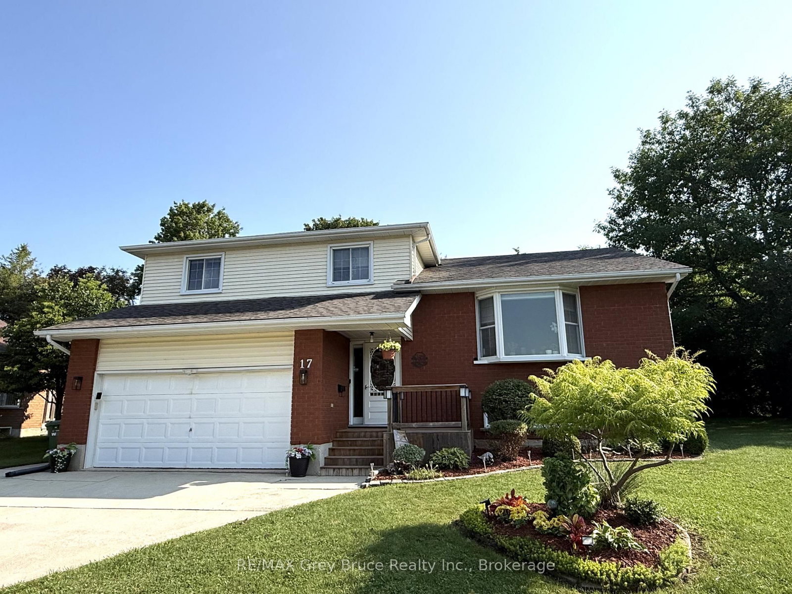 17 Armstrong Crescent • Grey Highlands, ON photo 41