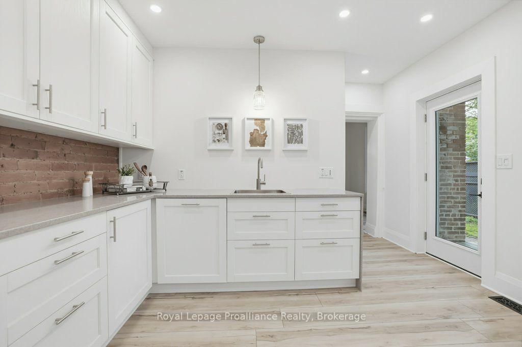 275 Charles Street • Belleville, ON photo 15