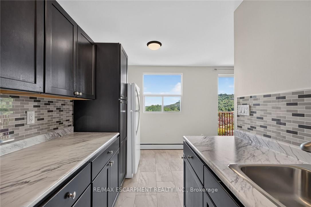 141 Catharine Street S • #1004 • Hamilton, ON photo 13