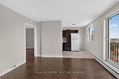 141 Catharine Street S • #1004 • Hamilton, ON photo 5